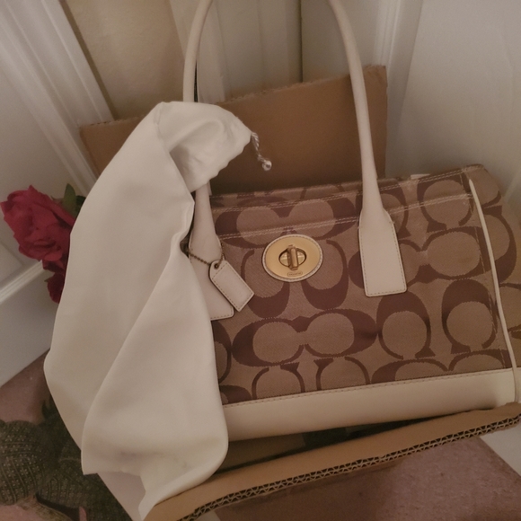 Coach handbag - Picture 4 of 4